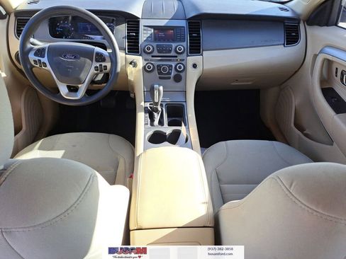 Used 2017 Ford Taurus SE image 7