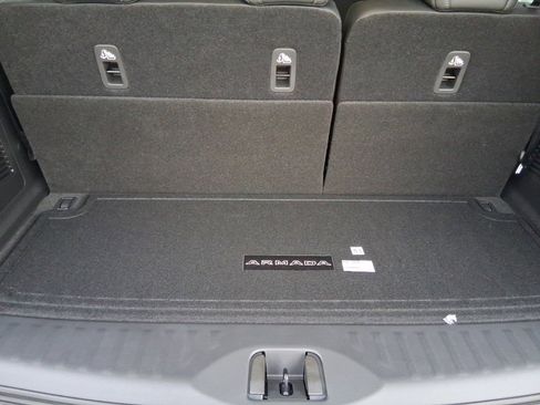 New 2026 Nissan Armada SV image 6