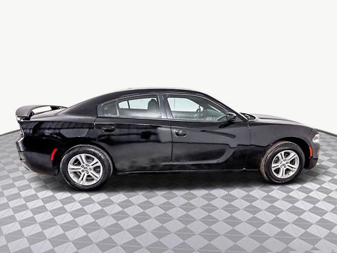 Used 2016 Dodge Charger SE w/ Popular Equipment Group image 11