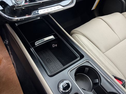 New 2026 Lincoln Corsair Grand Touring AWD/4WD image 23