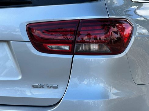 Used 2020 Kia Sorento EX image 27