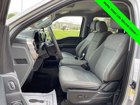 Used 2022 Ford F150 XLT w/ Trailer Tow Package image 8