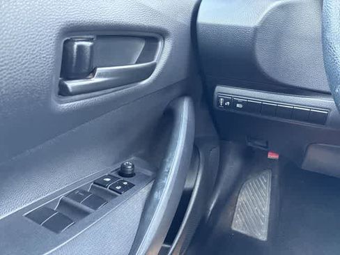 Used 2023 Toyota Corolla LE FWD image 38