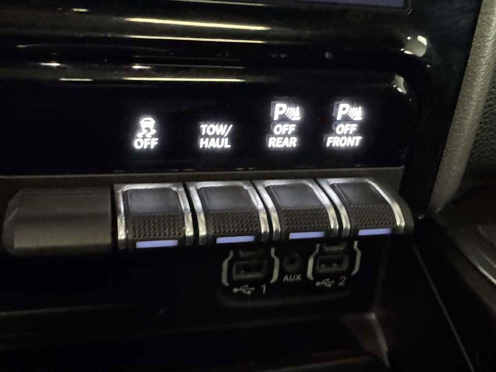 Used 2023 RAM 1500 Laramie AWD/4WD image 26