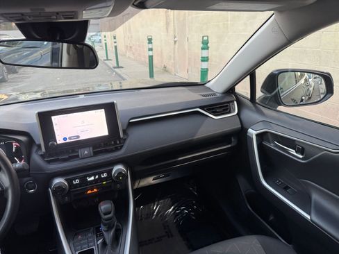 Used 2025 Toyota RAV4 XLE w/ Convenience Package image 37