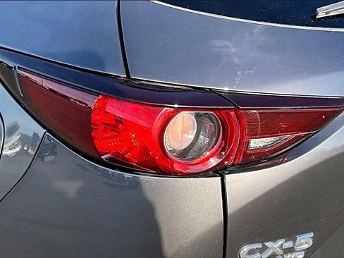 Used 2021 MAZDA CX-5 Touring image 33