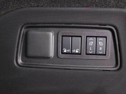 Used 2026 Cadillac Escalade Sport w/ Touring Package AWD/4WD image 32