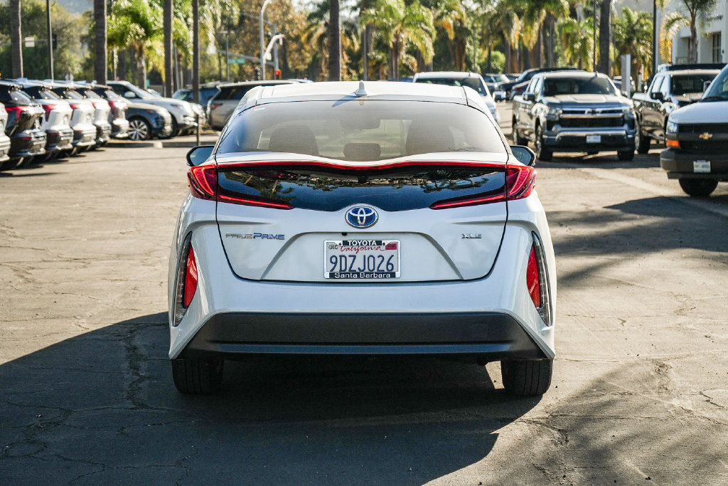 Used 2022 Toyota Prius Prime XLE FWD image 5