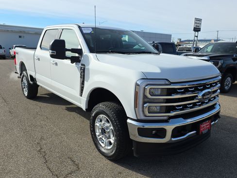 Used 2026 Ford F350 XLT w/ XLT Premium Package image 2