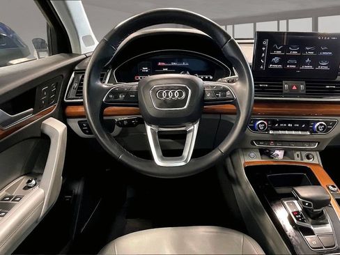 Used 2021 Audi Q5 2.0T Premium Plus w/ Premium Plus Package AWD/4WD image 9