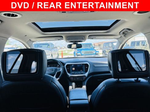 Used 2019 GMC Acadia SLT w/ Black Edition image 7