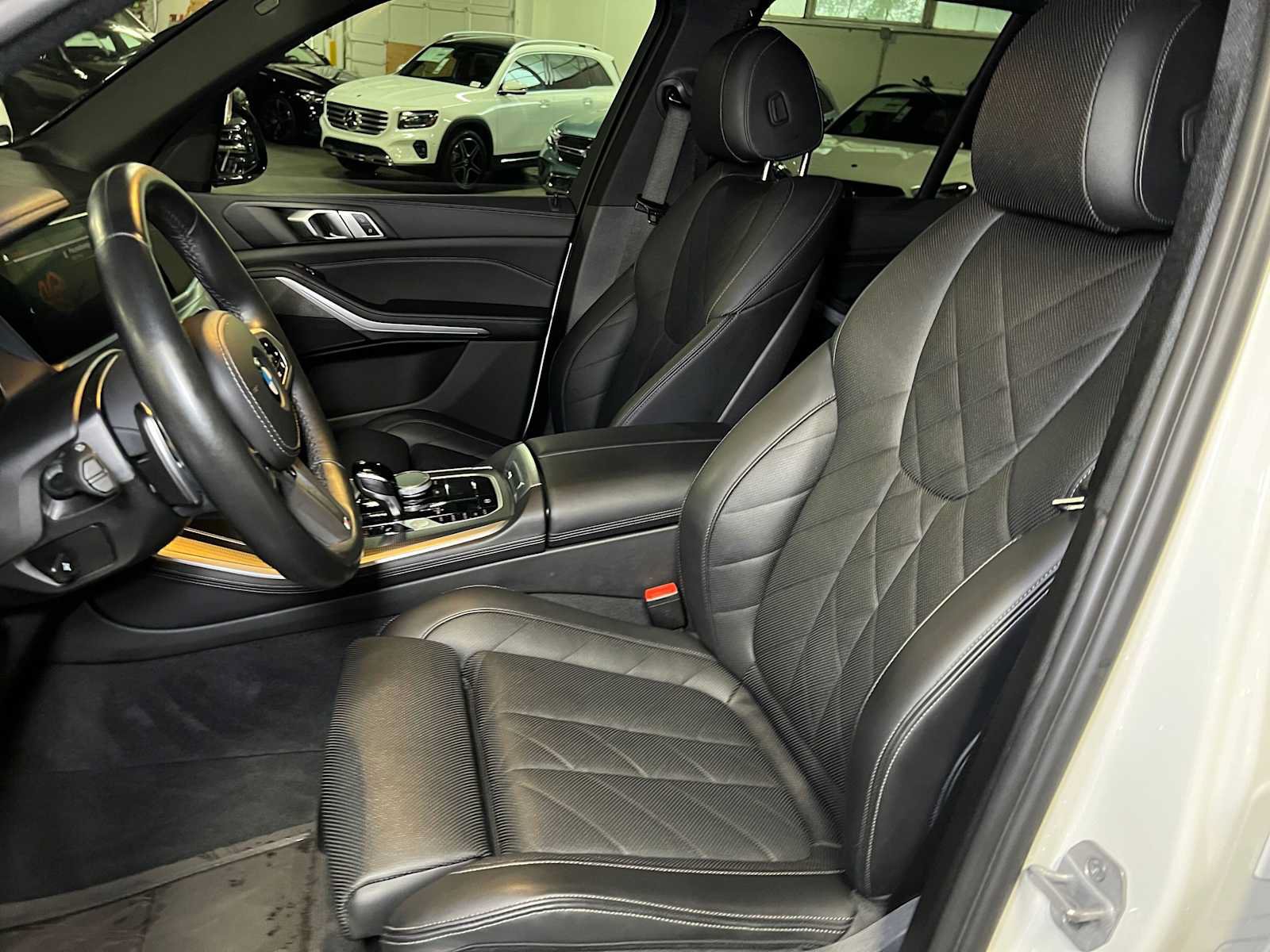Used 2023 BMW X5 xDrive40i w/ M Sport Package AWD/4WD image 27