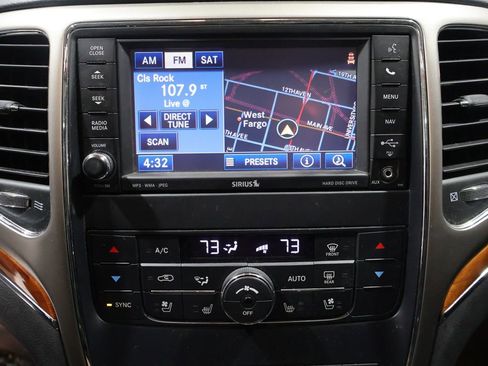 Used 2012 Jeep Grand Cherokee Overland AWD/4WD image 31