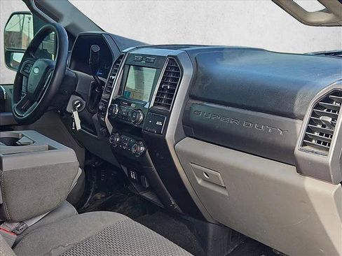 Used 2019 Ford F250 XLT w/ XLT Value Package image 18