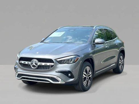 Used 2026 Mercedes-Benz GLA 250 4MATIC image 1