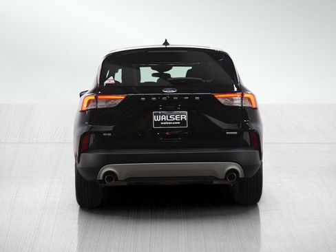 Used 2020 Ford Escape SE image 5