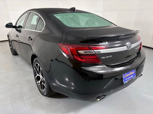 Used 2017 Buick Regal Sport Touring image 6