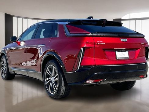 New 2025 Cadillac Lyriq Luxury w/ LPO, Floor Liner Package image 3