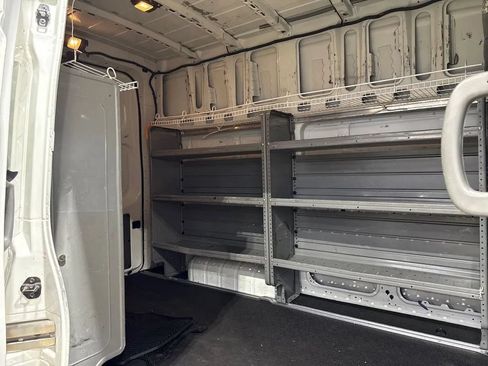 Used 2018 Nissan NV 2500 S RWD image 77