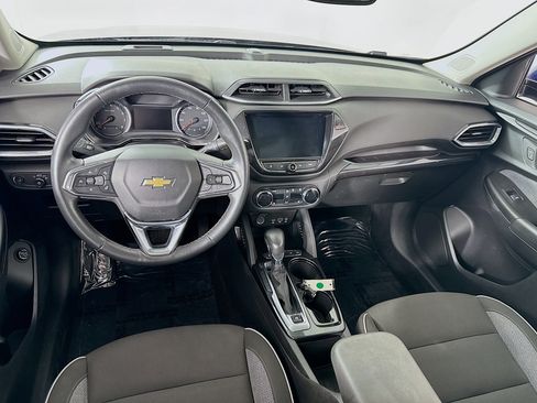 Used 2023 Chevrolet TrailBlazer LT w/ Sun and Liftgate Package image 20
