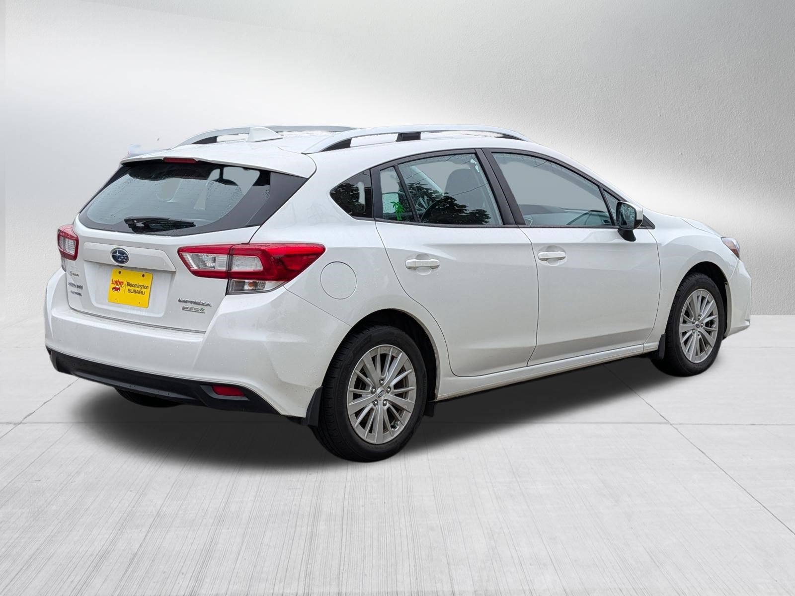 Used 2017 Subaru Impreza 2.0i Premium w/ BSD & Rcta/SRF/Eyesight AWD/4WD image 7