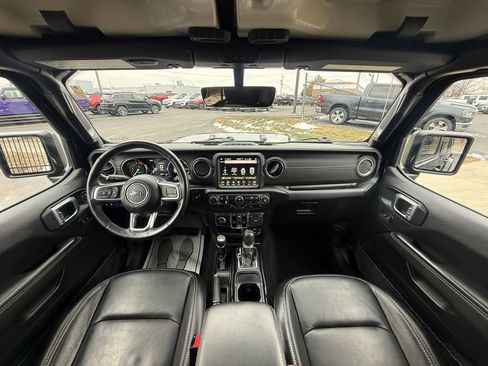 Used 2023 Jeep Wrangler Unlimited Sahara w/ Cold Weather Group image 11