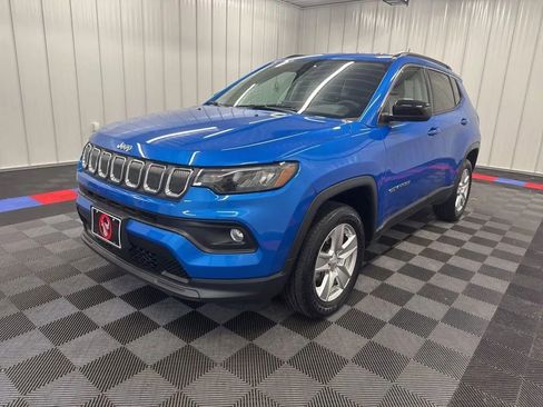 Used 2022 Jeep Compass Latitude AWD/4WD image 7