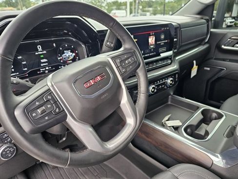 Used 2024 GMC Sierra 2500 SLT w/ SLT Premium Package image 21