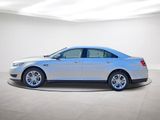 Used 2018 Ford Taurus SE image 4