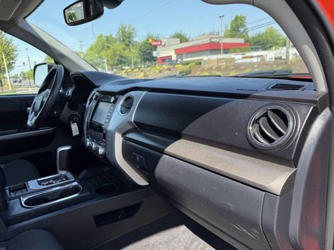 Used 2018 Toyota Tundra SR5 image 11