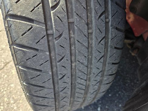 Used 2010 Ford Focus SEL image 27