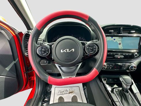 Certified 2022 Kia Soul GT-Line image 11