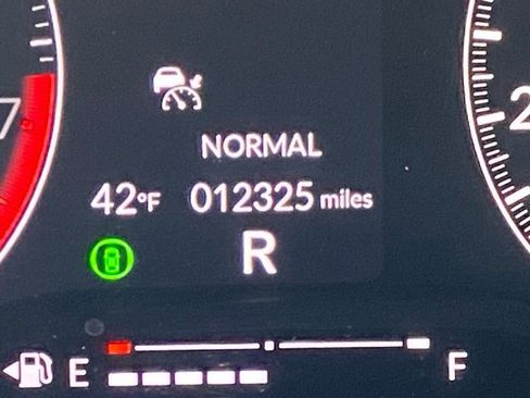 Used 2023 Honda Civic Sport image 25