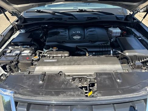 Used 2021 Nissan Armada SL w/ Captain's Chairs Package AWD/4WD image 28
