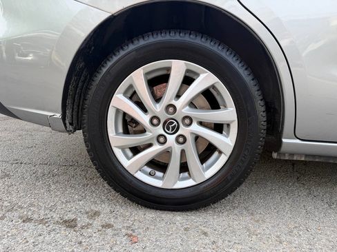 Used 2013 MAZDA MAZDA5 Sport image 15