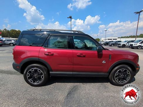 New 2025 Ford Bronco Sport Outer Banks w/ Outer Banks Tech Package+ AWD/4WD image 3