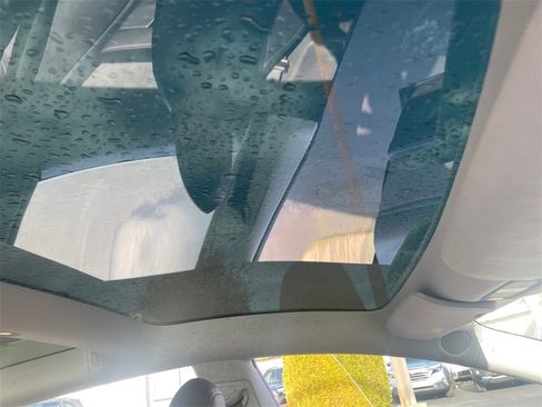 Used 2018 Tesla Model 3 Long Range image 14