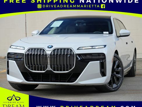 Used 2023 BMW i7 xDrive60 w/ Executive Package 2 AWD/4WD image 1