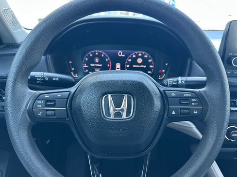 Used 2025 Honda Accord SE image 22