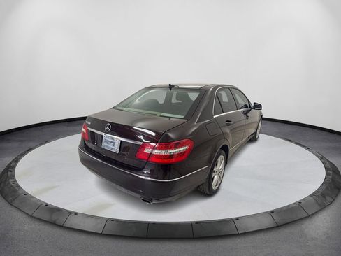 Used 2010 Mercedes-Benz E 350 Sedan image 5