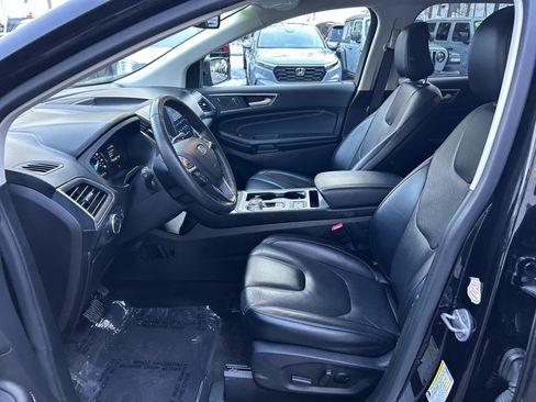 Used 2022 Ford Edge Titanium AWD/4WD image 9