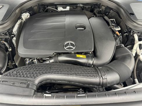 Used 2022 Mercedes-Benz GLC 300 4MATIC image 35