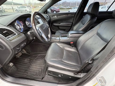 Used 2011 Chrysler 300 C w/ Sound Group image 9