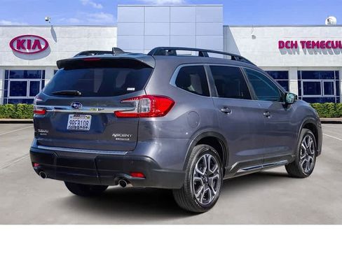 Used 2025 Subaru Ascent Limited image 4