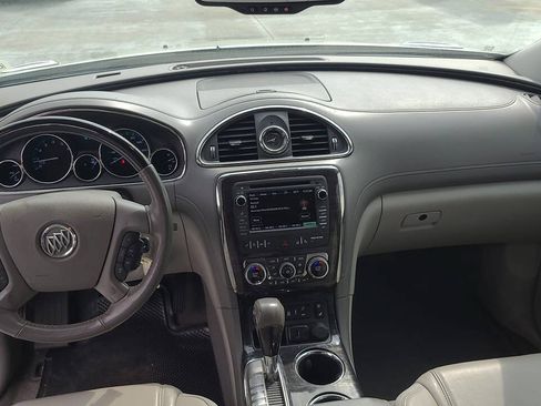 Used 2017 Buick Enclave Premium FWD image 3