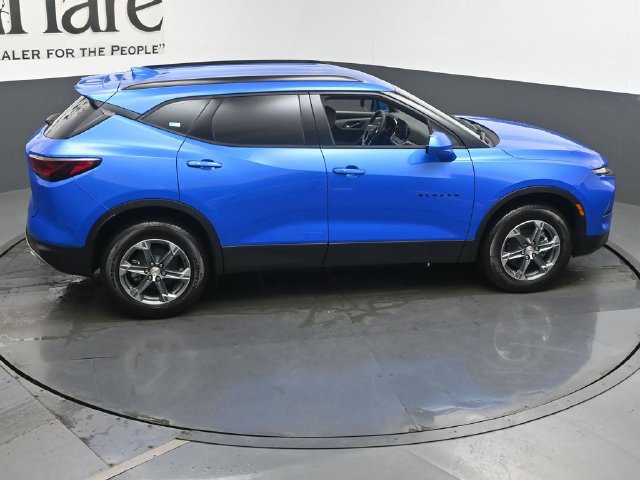 New 2026 Chevrolet Blazer LT w/ Convenience Package FWD image 17