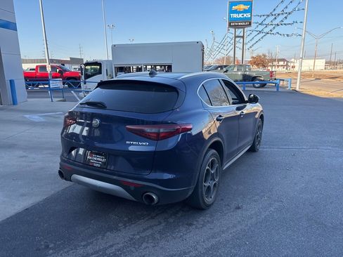 Used 2018 Alfa Romeo Stelvio Sport w/ Cold Weather Package image 4