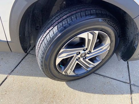 Used 2023 Hyundai Santa Fe SEL image 31