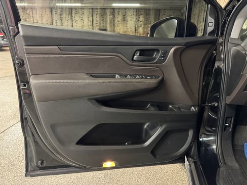 Used 2018 Honda Odyssey EX-L image 15