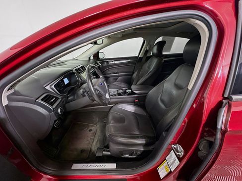 Used 2016 Ford Fusion Titanium FWD image 13